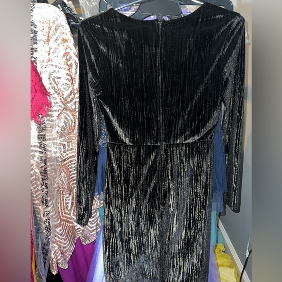 Velvet feeling Formal women’s Dress - Picture 3 of 4